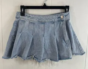 Mid Rise Pleated Denim Mini Skirt. Size 24. thumbnail 2