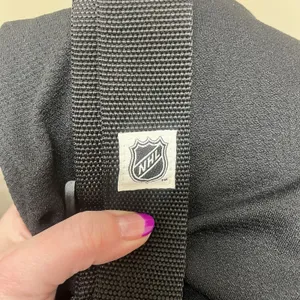 Pittsburgh Penguins Jersey Tote Bag- Black W/ Logo,Zipper Official NHL Product thumbnail 9
