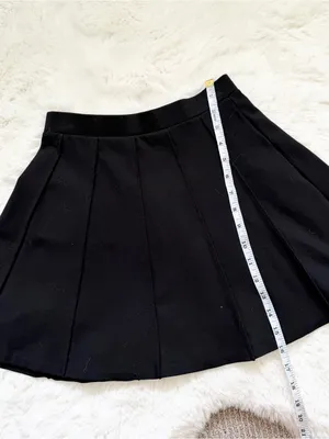 Aritzia A-Line Twirl Skirt XS - Black thumbnail 2