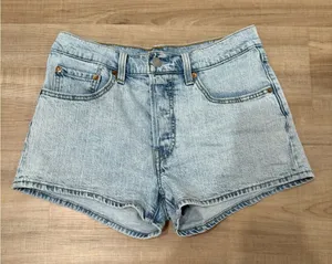 Levi's Jean Shorts! thumbnail 1