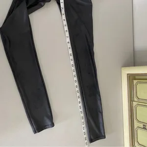 Spanx Shape Black Faux Leather Look at Me Now Fall Winter Leggings Pants Small thumbnail 11