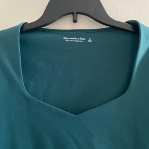 Abercrombie Bodysuit Long Sleeve thumbnail 2
