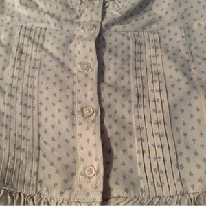 Brandy Melville White and Blue Button-Up Blouse thumbnail 2