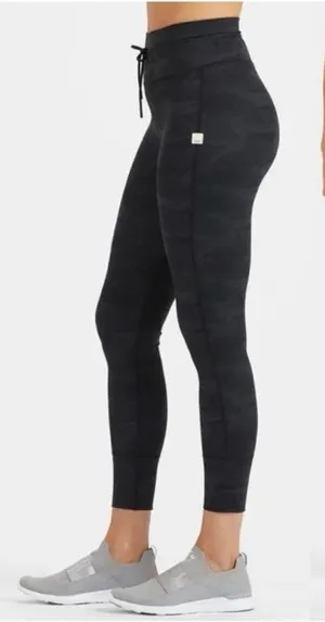 Vuori Dark green Camouflage Leggings size S thumbnail 1