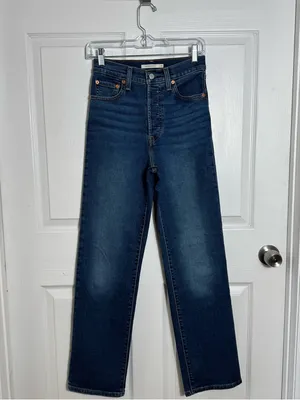 Levi’s Ribcage‎ Straight Leg Jeans Size 26 Medium Wash High Rise Denim thumbnail 3