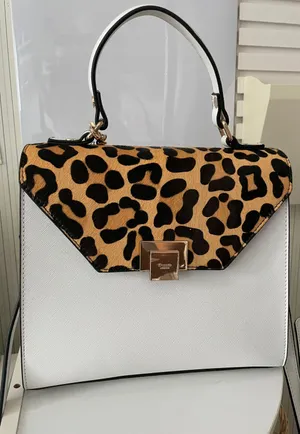 Dunes Leather Purse White thumbnail 1
