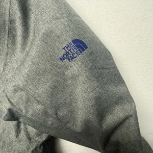 The North Face Ventrix Insulated Hooded Jacket Womens Size Large Full Zip Gray thumbnail 5