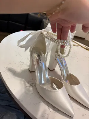White pearl heels Size 8 thumbnail 2