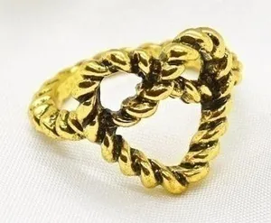 Twisted Gold Heart Ring thumbnail 1