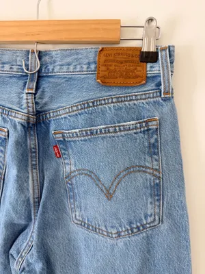 Levi’s Wedgie Straight Light Wash Distressed Jeans thumbnail 5