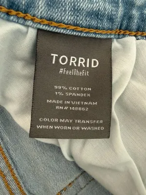 Torrid Mid-Rise Mid Short Vintage Stretch Denim Cutoff Shorts Size 14 thumbnail 4