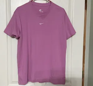 Nike Women’s Tee Short Sleeve  thumbnail 1