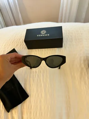 Versace sunglasses  thumbnail 2