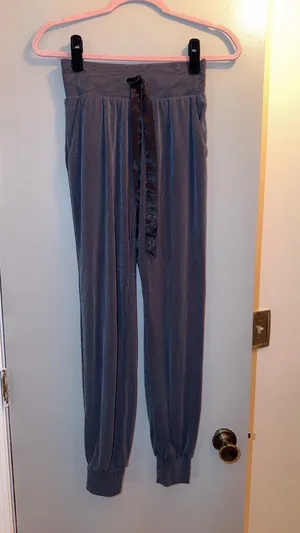 Victoria’s Secret joggers thumbnail 3