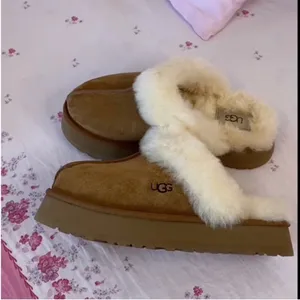 UGG Disquette Platform Slipper thumbnail 3