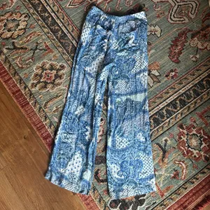 Zara Paisley Print wide leg pants thumbnail 9