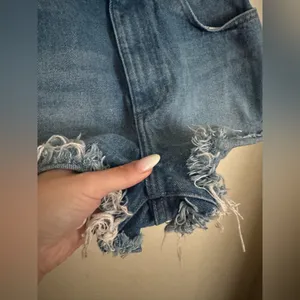 Wrangler Festival Denim Jeans Shorts Sz 26 High Rise‎ Cutoffs Blue raw hem thumbnail 5