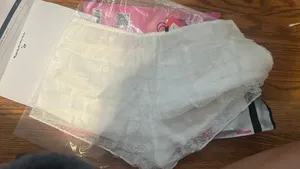 Edikted Shorts Ruffle thumbnail 4