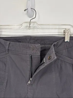 Mountain HardWear Ankle Outdoor Hiking Pants Women’s Size 6 in Charcoal Gray thumbnail 3