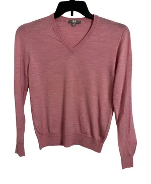UniQlo 100% Wool Pink Lightweight V-Neck Pullover Sweater L Slim Fit Classic thumbnail 1