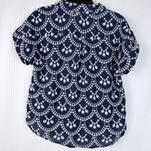 Fig + Flower Navy Blue White Embroidered Button Front Blouse Short Sleeve Medium thumbnail 3