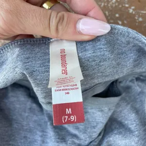 Brandy Melville Y2k basic gray lace cami top sz m / has a built in bra thumbnail 6