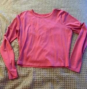 Pink Hollister Long Sleeve Baby Tee thumbnail 1