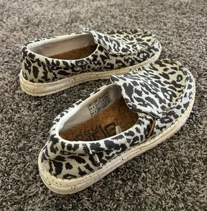 Hey Dude shoes thumbnail 4