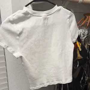 TNA White Ribbed Short Sleeve Tee Size M thumbnail 2