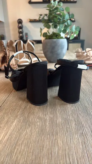 Black Princess Polly heels thumbnail 5