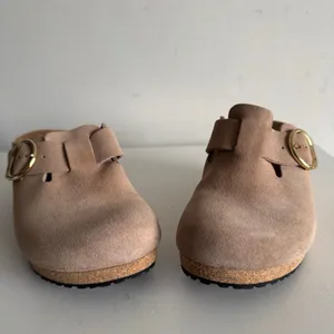 Birkenstock Papillio Fanny Suede Wedge Clogs Warm Sand Size 38 NEW thumbnail 3