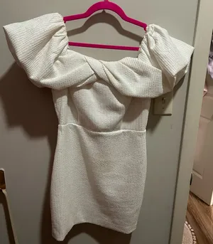 White off the shoulder sequin dress Size M thumbnail 1