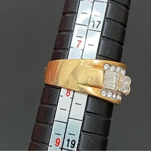 Vintage Unsigned Gold-tone Clear CZ Stones Fashion Row Ring Size 8 thumbnail 9