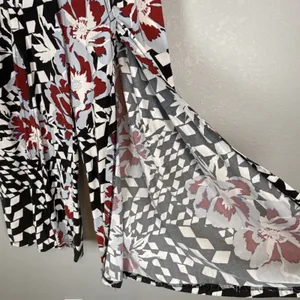 Free People Movement Abs Tracker Floral Print Split Leg Pants Size XS Black Red‎ thumbnail 3