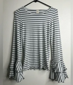 Free People Gray and Black Bell sleeves Top thumbnail 2
