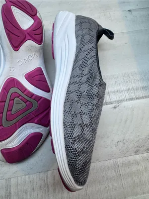 Vionic Women’s Gray Knit Slip-On Sneakers with Pink Insole thumbnail 3