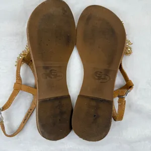 GC Shoes Andrea Beaded T-Strap Slingback Sandals Tan Gold Womens Size 7 Flat‎ thumbnail 7