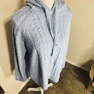 NWT Abercrombie &‎ Fitch Womens M Light Blue Super Soft Hooded Sweater Lounge thumbnail 2