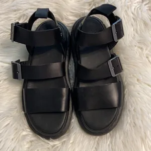 Dr Martens Air Whiz Black Strappy Sandals with Buckles size 6 excellent cond thumbnail 12