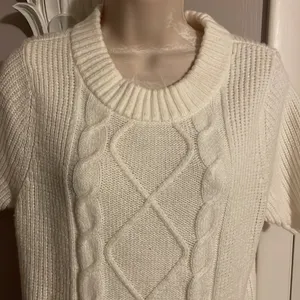 Torrid Short Sleeve‎ Sweater Size L thumbnail 2