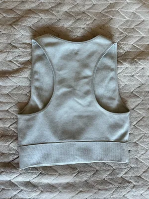 DICK'S Sporting Goods Top Athletic Cropped Grey thumbnail 2