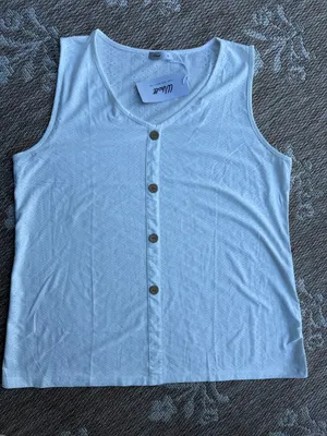 NWT Wiholl White Button thumbnail 1