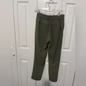 Quince Stretch Crepe Ankle Pants Olive Size 2 thumbnail 3