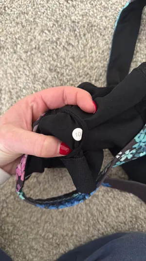 Lululemon Sports Bra thumbnail 3