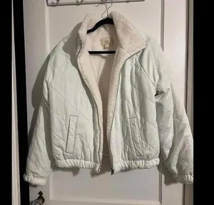 Anthropologie Cloth and Stone Quilted Sherpa-Lined Jacket - Size Large-NWOT thumbnail 1