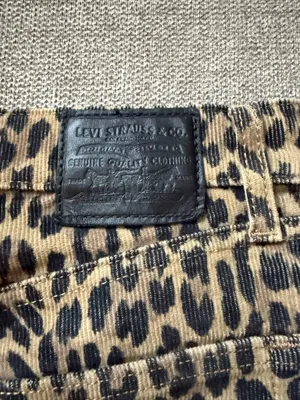 Levi’s Leopard Print Corduroy Pants thumbnail 4
