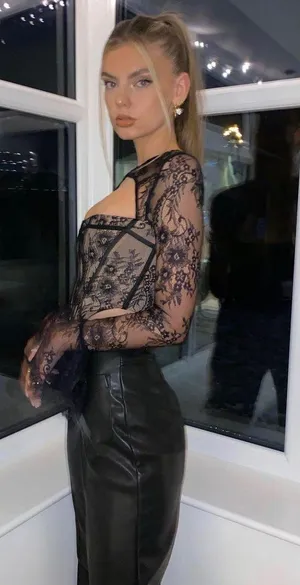 House Of CB BRIELLE BLACK LACE PEPLUM SLEEVE CORSET TOP thumbnail 8