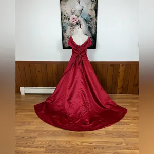 Gorgeous New Lavetir Red Satin Pageant/Prom/Bridesmaid Gown! thumbnail 5