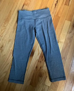 Vintage Lululemon Capri leggings thumbnail 1