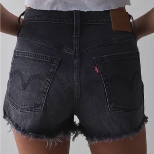 NWT Levi 501 Cut Off Shorts thumbnail 2